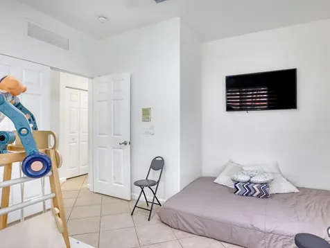2850 S Oasis Drive Boynton Beach FL 33426