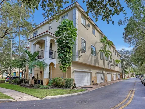2850 S Oasis Drive Boynton Beach FL 33426