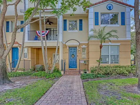 2850 S Oasis Drive Boynton Beach FL 33426