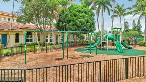 2850 S Oasis Drive Boynton Beach FL 33426