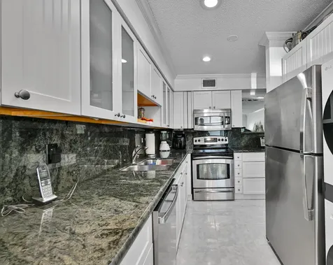 13791 Flora Place Delray Beach FL 33484