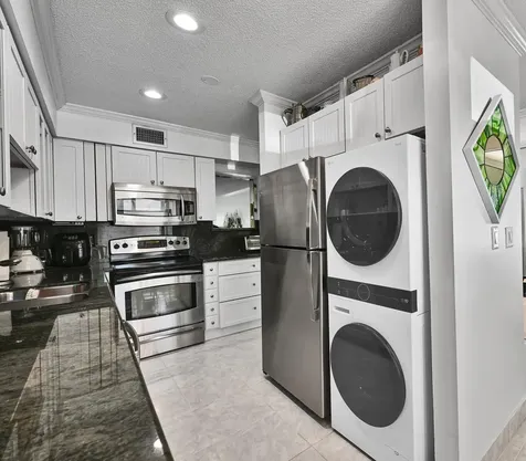 13791 Flora Place Delray Beach FL 33484