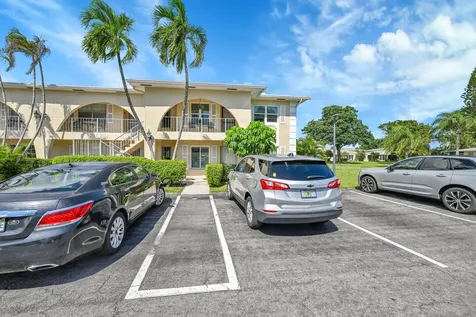 13791 Flora Place Delray Beach FL 33484