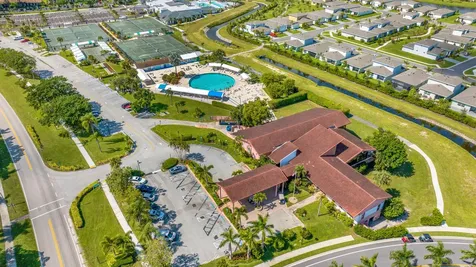 13791 Flora Place Delray Beach FL 33484
