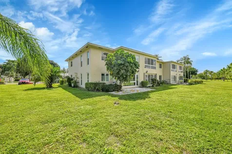 13791 Flora Place Delray Beach FL 33484