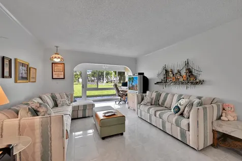 13791 Flora Place Delray Beach FL 33484