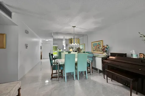 13791 Flora Place Delray Beach FL 33484