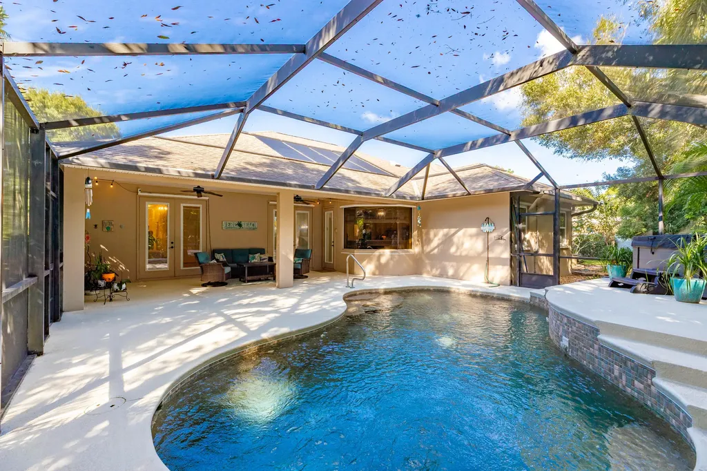 502 34th Avenue Vero Beach FL 32968