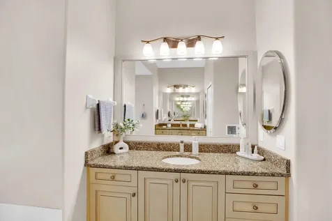 502 34th Avenue Vero Beach FL 32968