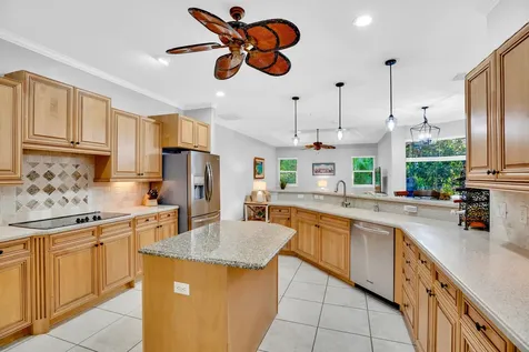 502 34th Avenue Vero Beach FL 32968