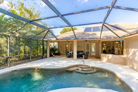 502 34th Avenue Vero Beach FL 32968