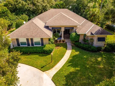 502 34th Avenue Vero Beach FL 32968