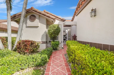 6099 Waldwick Circle Delray Beach FL 33484