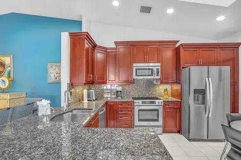 6099 Waldwick Circle Delray Beach FL 33484