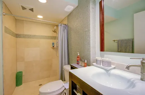 3040 Lake Shore Drive Riviera Beach FL 33404