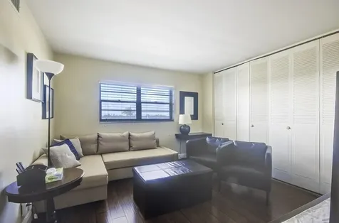 3040 Lake Shore Drive Riviera Beach FL 33404