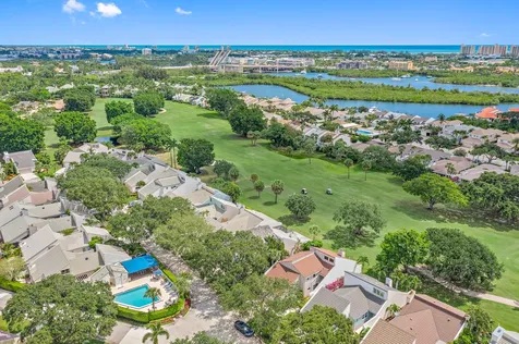 16648 Traders Crossing Jupiter FL 33477