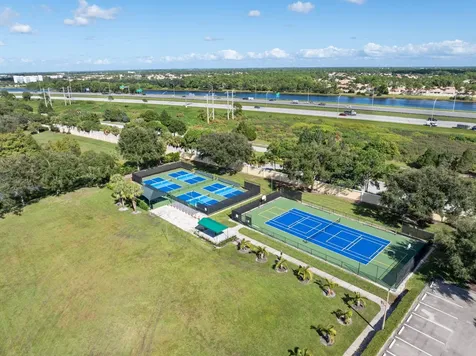 9132 Pumpkin Ridge Port Saint Lucie FL 34986