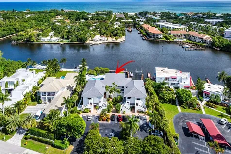 931 Palm Trail Delray Beach FL 33483
