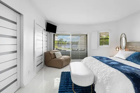 931 Palm Trail Delray Beach FL 33483