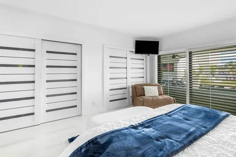 931 Palm Trail Delray Beach FL 33483