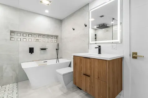 931 Palm Trail Delray Beach FL 33483