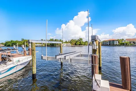 931 Palm Trail Delray Beach FL 33483