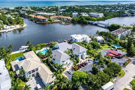 931 Palm Trail Delray Beach FL 33483