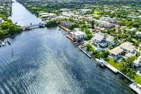 931 Palm Trail Delray Beach FL 33483