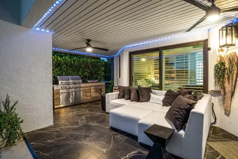 931 Palm Trail Delray Beach FL 33483