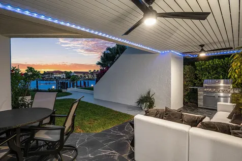 931 Palm Trail Delray Beach FL 33483