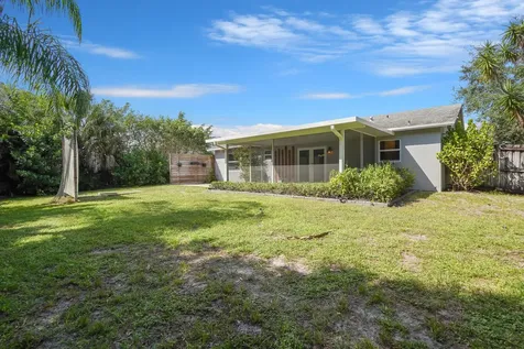 9540 Richmond Circle Boca Raton FL 33434