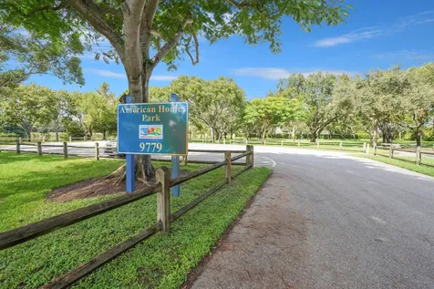 9540 Richmond Circle Boca Raton FL 33434