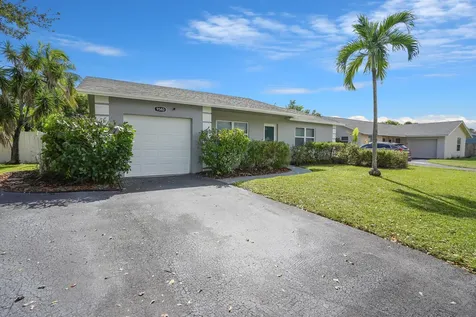 9540 Richmond Circle Boca Raton FL 33434