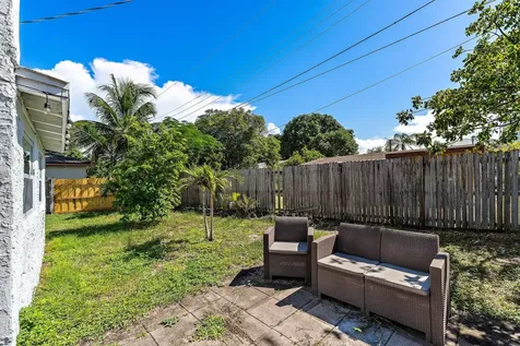 120 Nw 4th Avenue Boynton Beach FL 33435