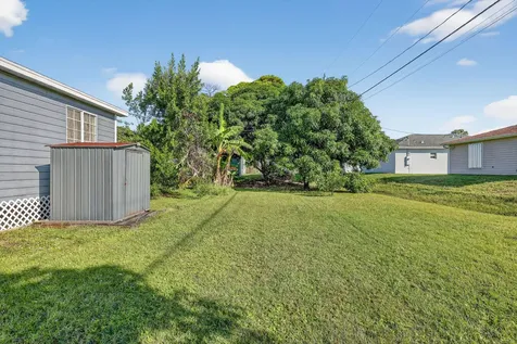 1140 11th Terrace Vero Beach FL 32962
