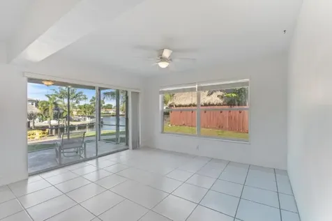 1001 SE 5 Avenue Pompano Beach FL 33060