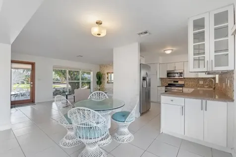 1001 SE 5 Avenue Pompano Beach FL 33060