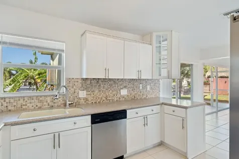 1001 SE 5 Avenue Pompano Beach FL 33060