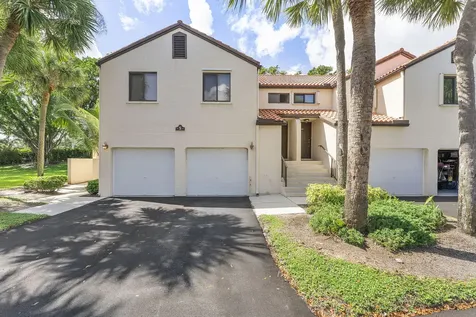 5 Via De Casas Sur Boynton Beach FL 33426