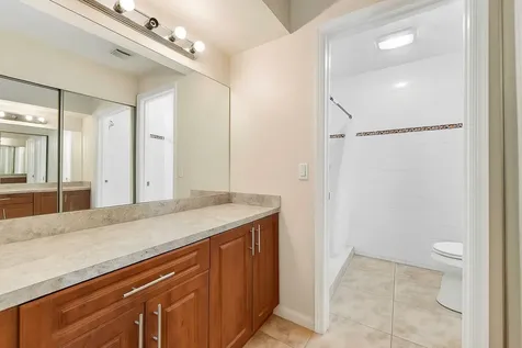 5 Via De Casas Sur Boynton Beach FL 33426
