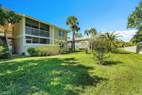 1548 Se Royal Green Circle Port Saint Lucie FL 34952