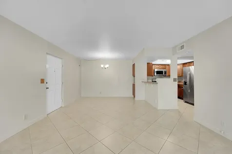 1548 Se Royal Green Circle Port Saint Lucie FL 34952