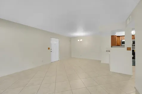 1548 Se Royal Green Circle Port Saint Lucie FL 34952