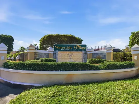 644 Waterside Drive Hypoluxo FL 33462