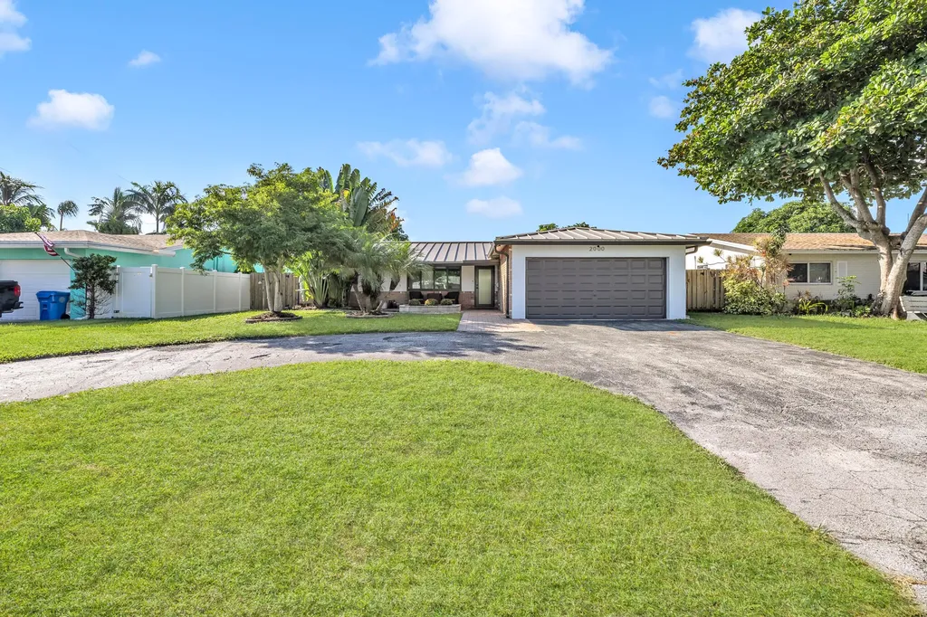 2000 Nw 38th Street Oakland Park FL 33305