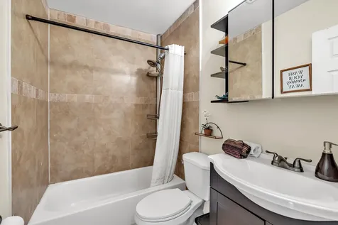 2000 Nw 38th Street Oakland Park FL 33305