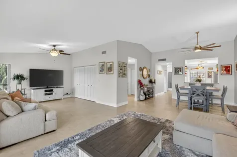 5152 Golfview Court Delray Beach FL 33484