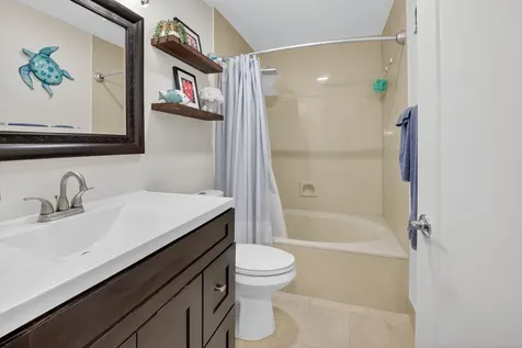 5152 Golfview Court Delray Beach FL 33484
