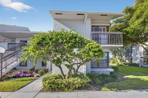 5152 Golfview Court Delray Beach FL 33484